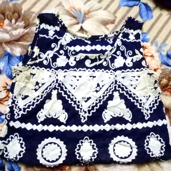 Tops - 💕 Crop Top / Blouse Blue White color